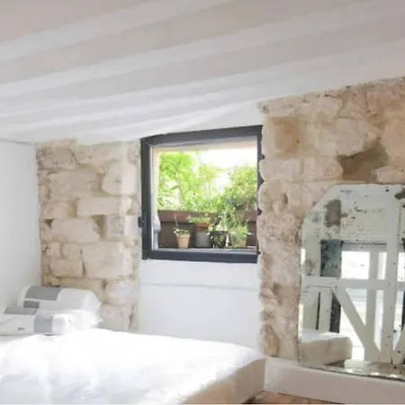 Romantic Loft Rue Du Bac Paris